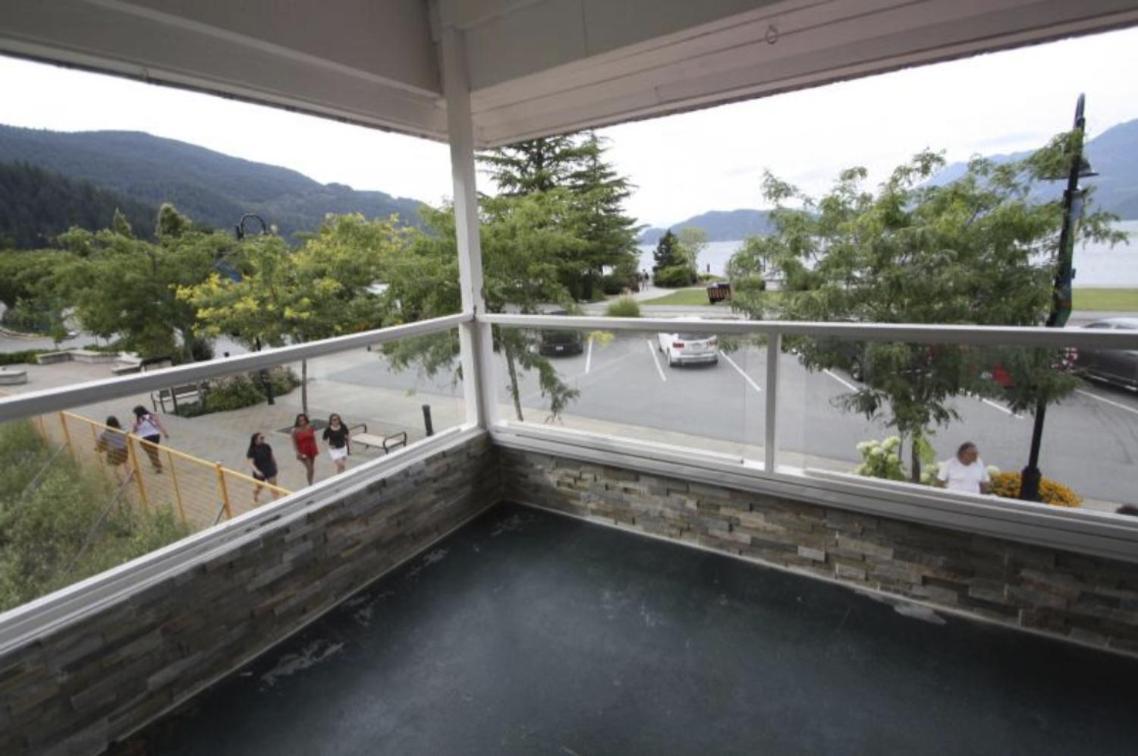 Harrison Spa Motel Harrison Hot Springs Extérieur photo