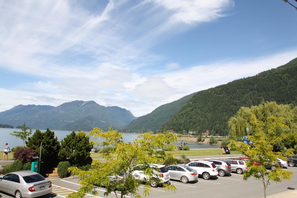 Harrison Spa Motel Harrison Hot Springs Extérieur photo