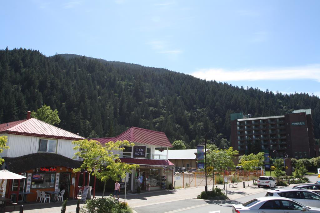 Harrison Spa Motel Harrison Hot Springs Extérieur photo