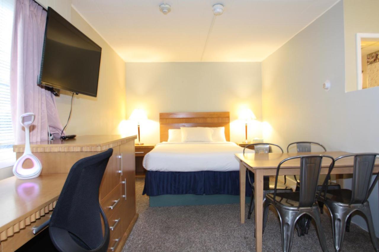 Harrison Spa Motel Harrison Hot Springs Extérieur photo