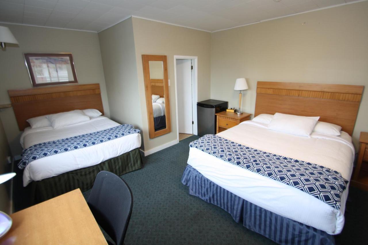 Harrison Spa Motel Harrison Hot Springs Extérieur photo